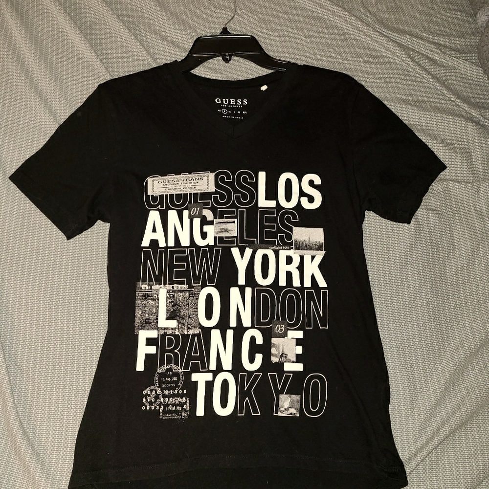 Guess T shirt